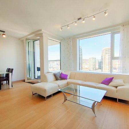 Sag Romantic 22 Floor Panorama City Free Parking Free Wifi Pressburg Exterior foto