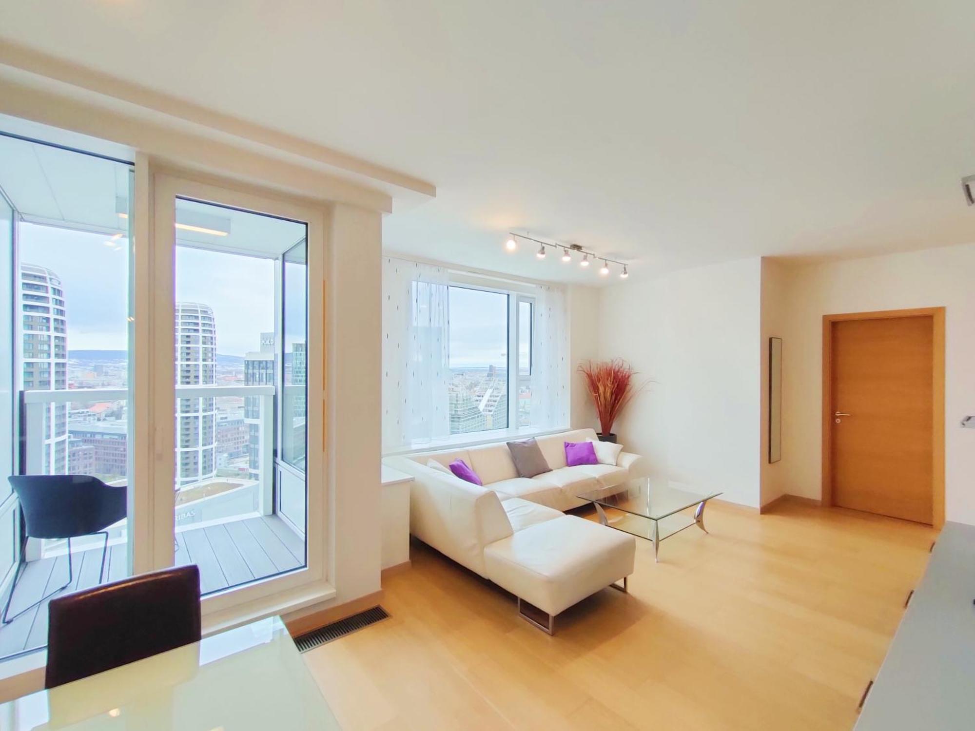 Sag Romantic 22 Floor Panorama City Free Parking Free Wifi Pressburg Exterior foto